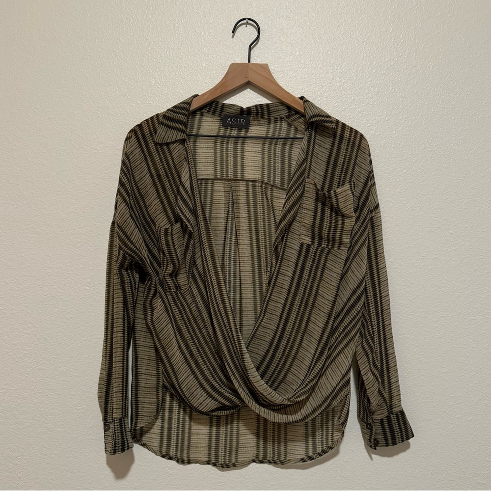 ASTR Snake Print Blouse